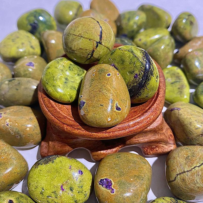 Stitchtite in Serpentine Tumbled Stone-Nature's Treasures