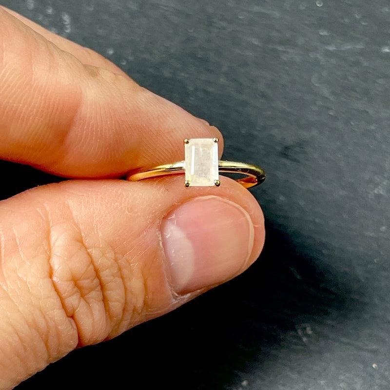 Winter Solstice Blue Flash Moonstone Ring ||14K Vermeil Yellow Gold || Sri Lanka-Nature's Treasures